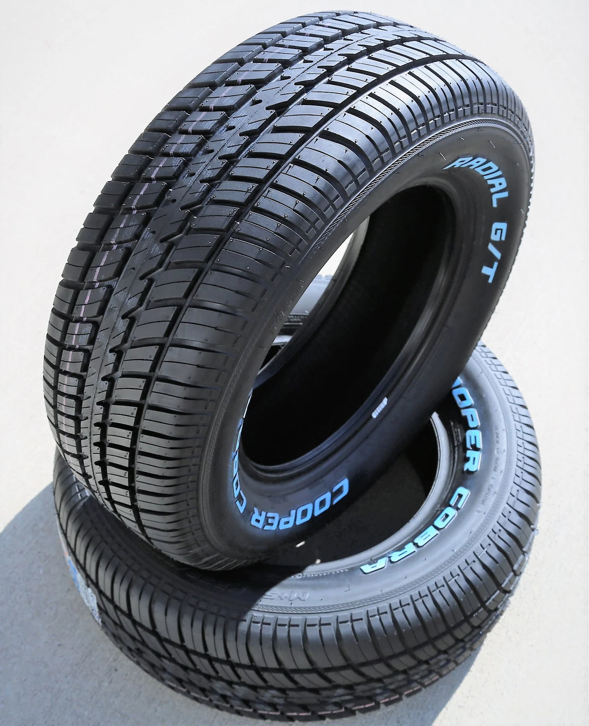 Cooper Cobra Radial G/T All-Season P275/60R15 107T Passenger Tire