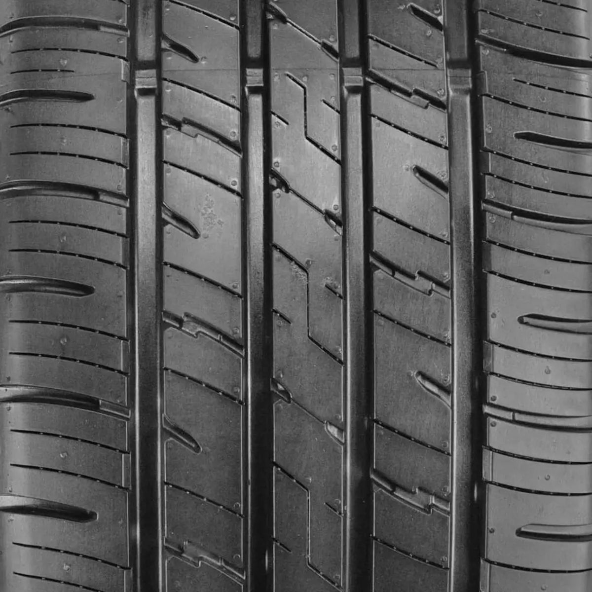 Doral SDL - Sport All-Season 205/65R15 94H Passenger Tire
