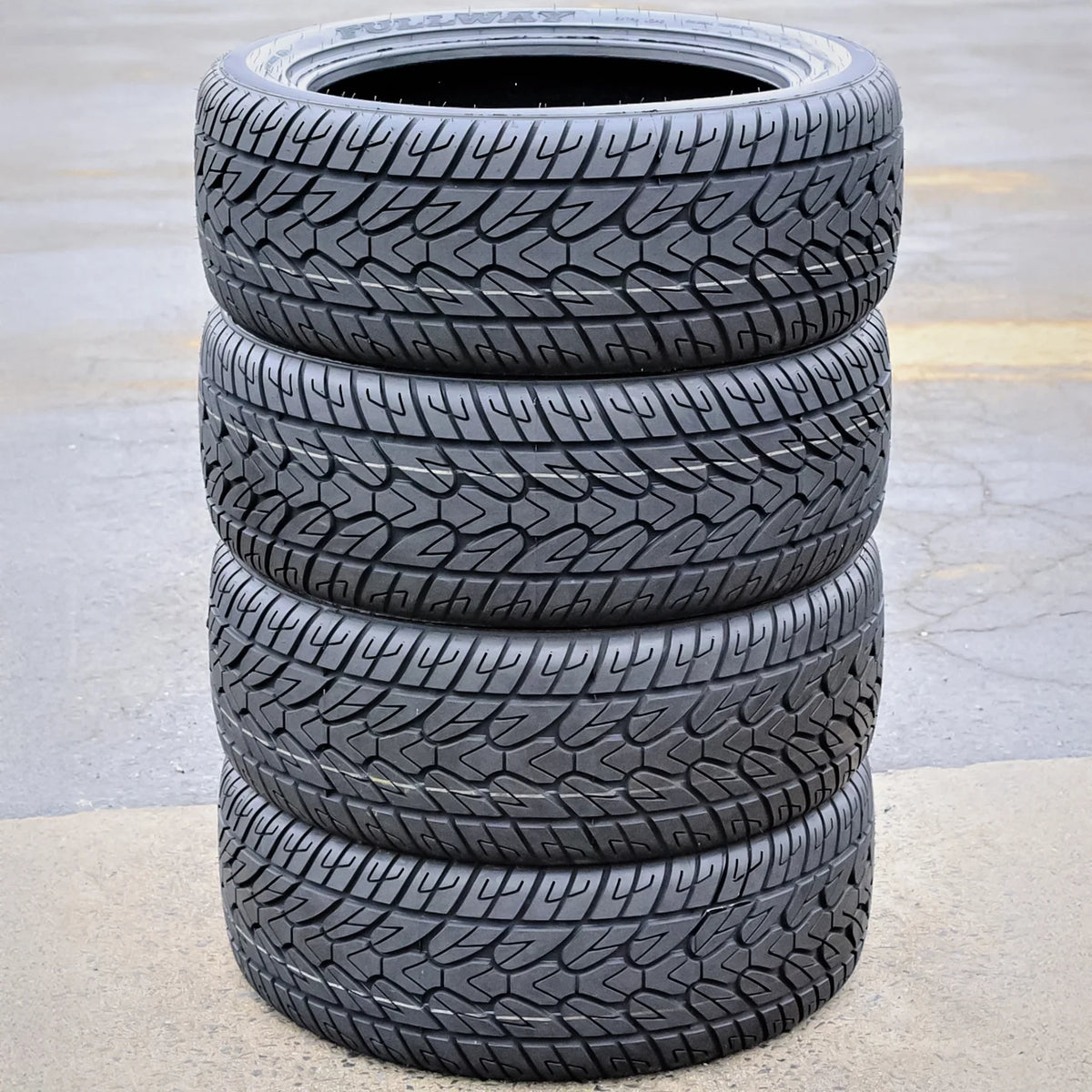 Fullway HS266 285/45R22 114V XL Performance a/S All-Season Tire